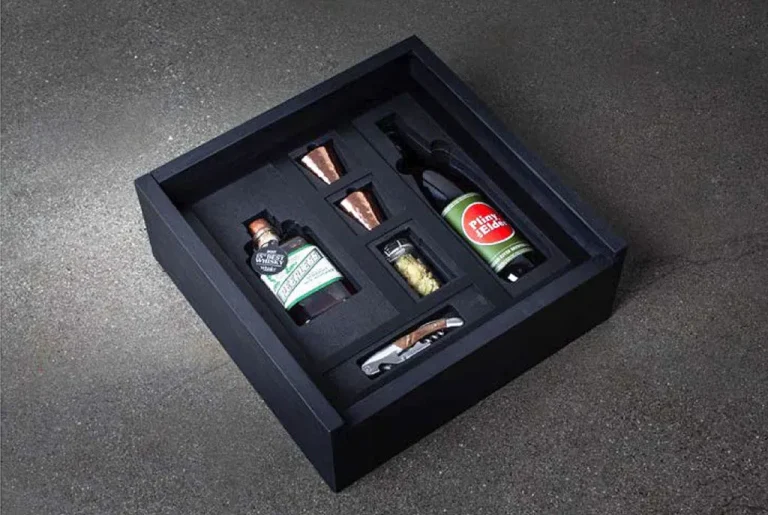 Luxury custom shipping box with foam insert for premium unboxing experience